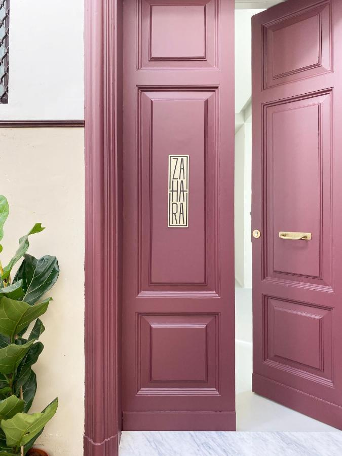 Zahara Bed & Breakfast CTA Exterior photo